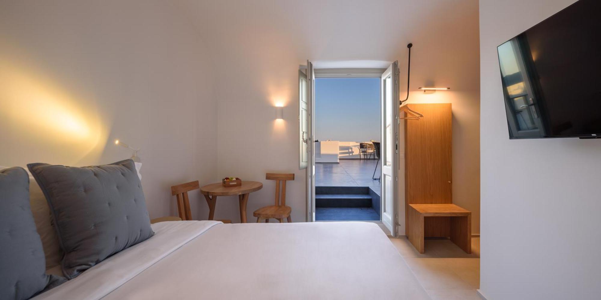 Oia Treasures Art Suites Exterior photo